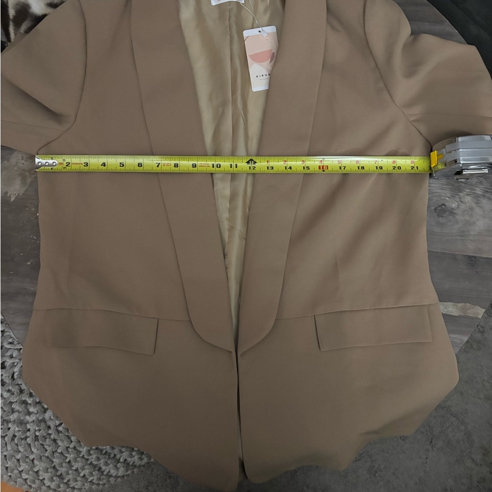 NWT Women's Taupe Open-Front Blazer. Very Nice! Cute with jeans or slacks. - Picture 7 of 9